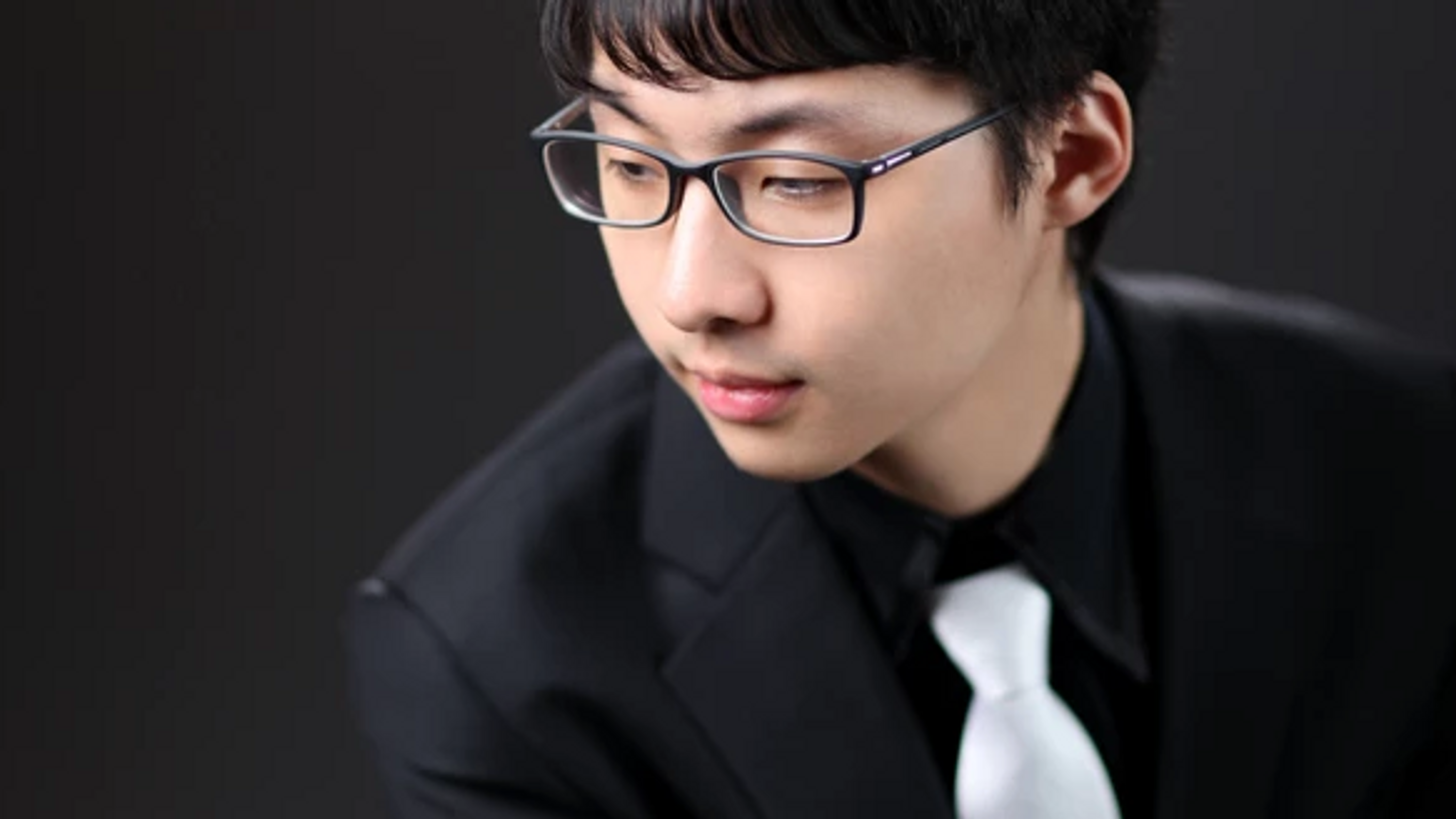 Sungsoo Cho